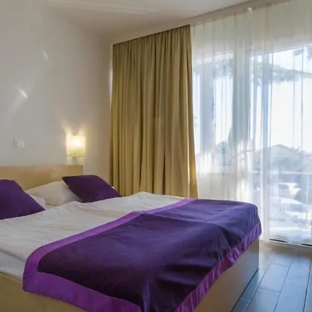 Slaven Hotel