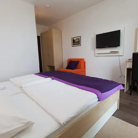 Hotel Slaven 3*