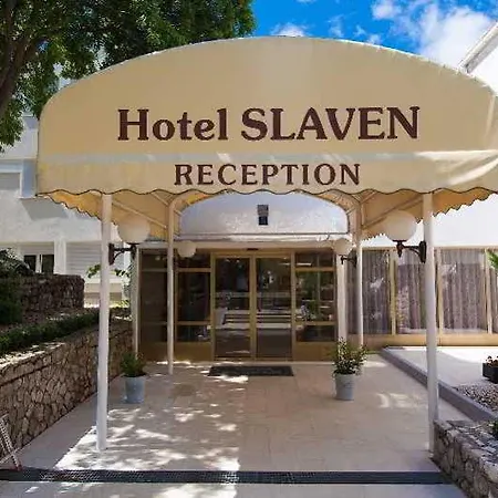 Slaven ホテル セルツェ